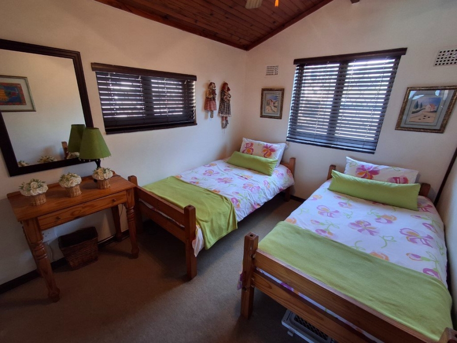 2 Bedroom Property for Sale in Uvongo KwaZulu-Natal