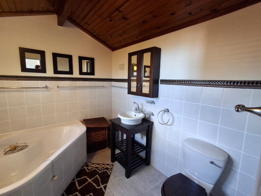 2 Bedroom Property for Sale in Uvongo KwaZulu-Natal