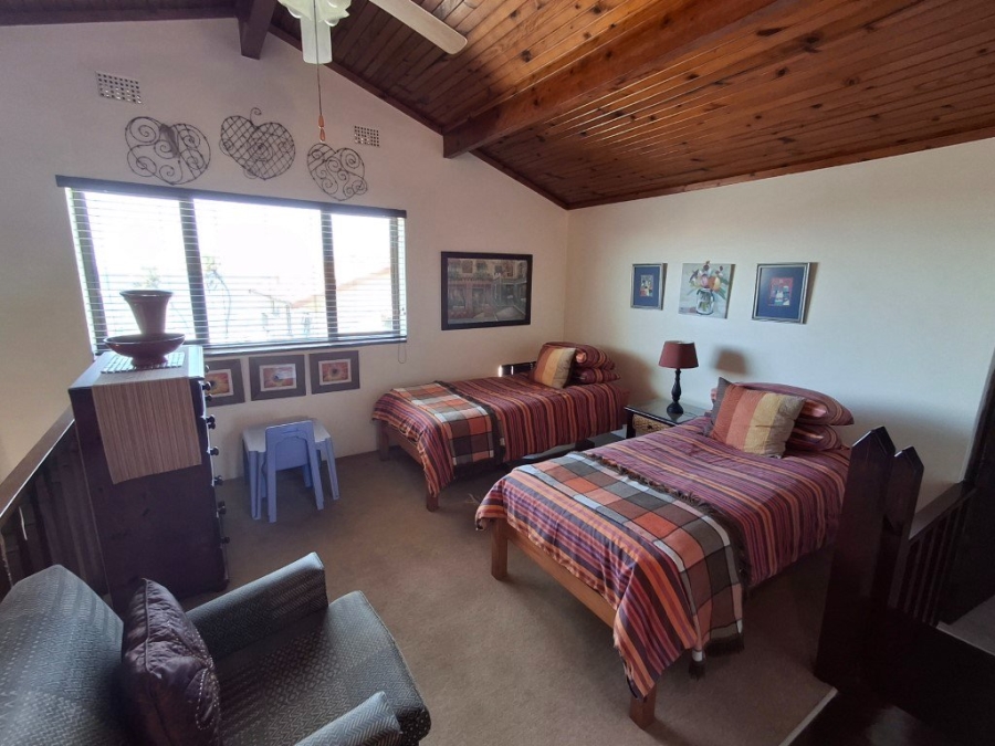 2 Bedroom Property for Sale in Uvongo KwaZulu-Natal