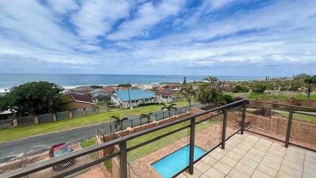 5 Bedroom Property for Sale in Uvongo KwaZulu-Natal