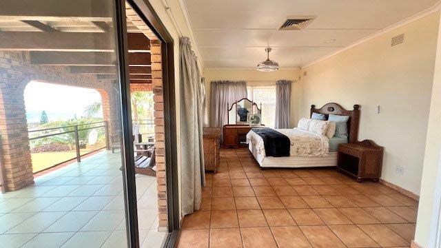 5 Bedroom Property for Sale in Uvongo KwaZulu-Natal