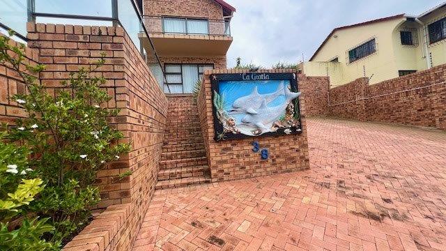 5 Bedroom Property for Sale in Uvongo KwaZulu-Natal