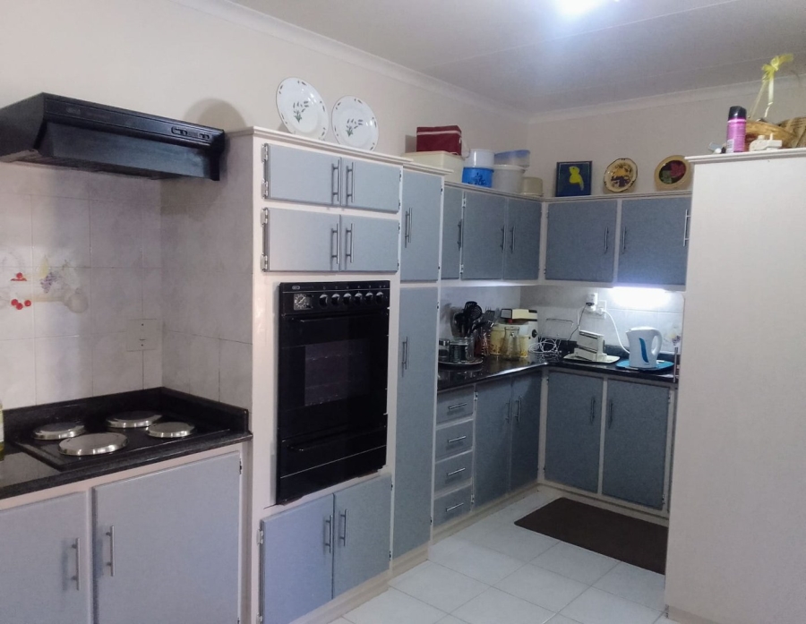 2 Bedroom Property for Sale in Aviary Hill KwaZulu-Natal