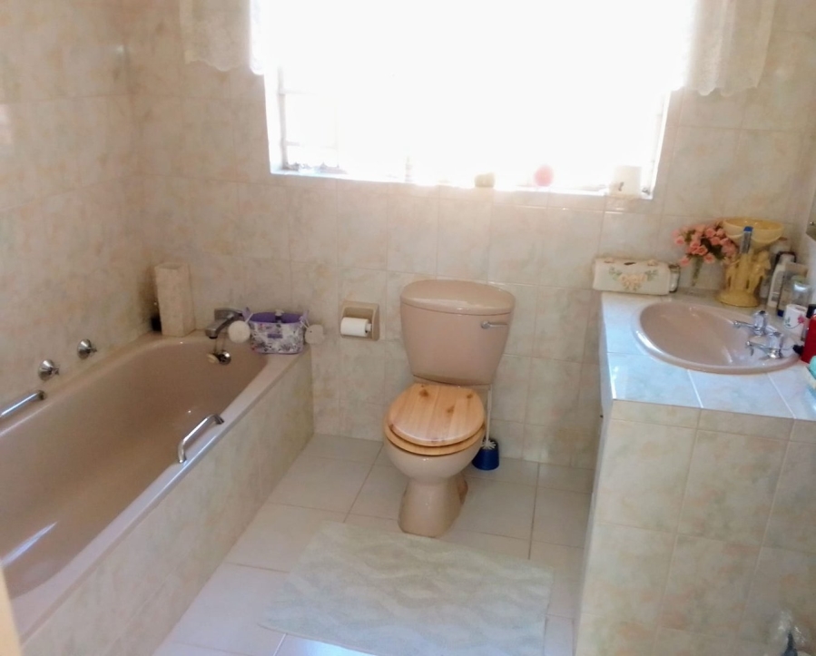 2 Bedroom Property for Sale in Aviary Hill KwaZulu-Natal