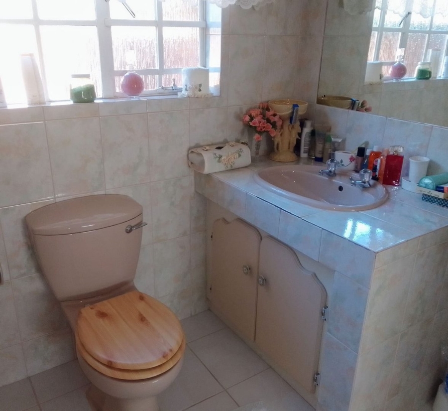 2 Bedroom Property for Sale in Aviary Hill KwaZulu-Natal