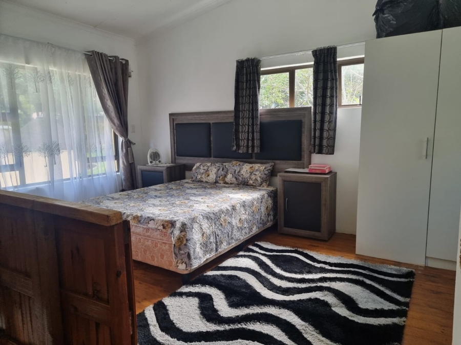 3 Bedroom Property for Sale in Umtentweni KwaZulu-Natal