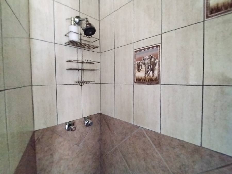 2 Bedroom Property for Sale in Woodgrange KwaZulu-Natal