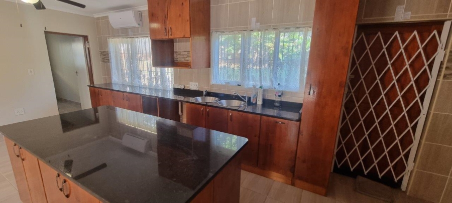 3 Bedroom Property for Sale in Southport KwaZulu-Natal