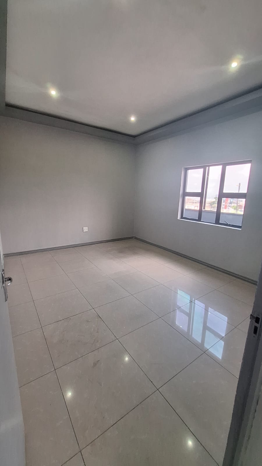 To Let commercial Property for Rent in Sunford KwaZulu-Natal