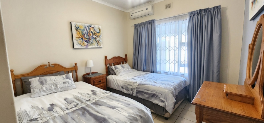 2 Bedroom Property for Sale in Hibberdene KwaZulu-Natal