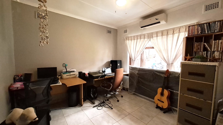 4 Bedroom Property for Sale in Glenmore KwaZulu-Natal