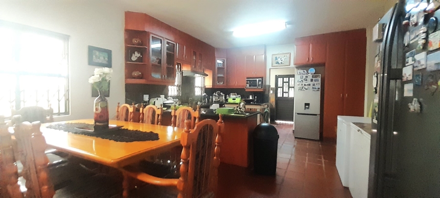 3 Bedroom Property for Sale in Amanzimtoti KwaZulu-Natal