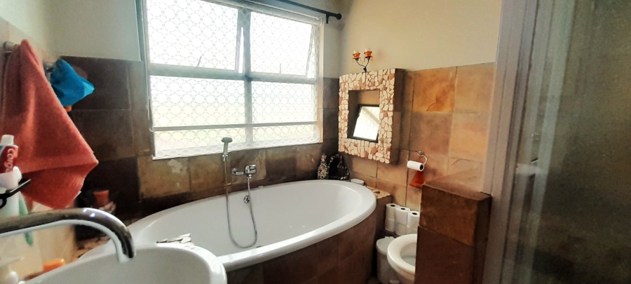 3 Bedroom Property for Sale in Amanzimtoti KwaZulu-Natal