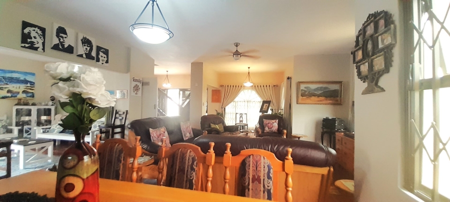 3 Bedroom Property for Sale in Amanzimtoti KwaZulu-Natal