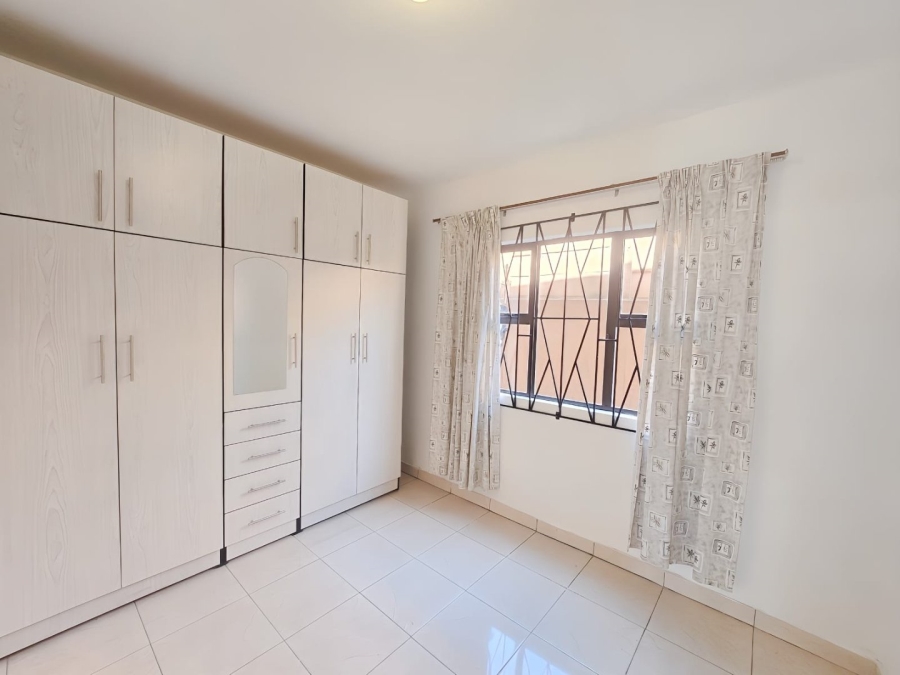 To Let 2 Bedroom Property for Rent in Belvedere KwaZulu-Natal