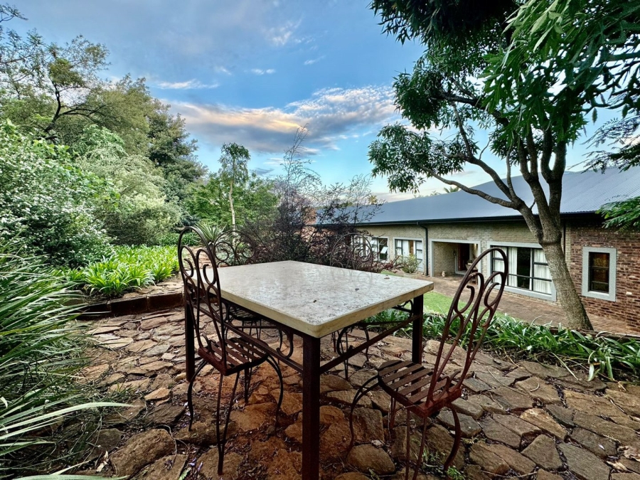 7 Bedroom Property for Sale in Signal Hill KwaZulu-Natal