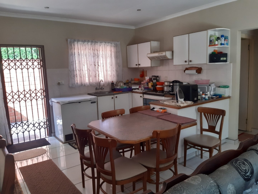 2 Bedroom Property for Sale in Oslo Beach KwaZulu-Natal