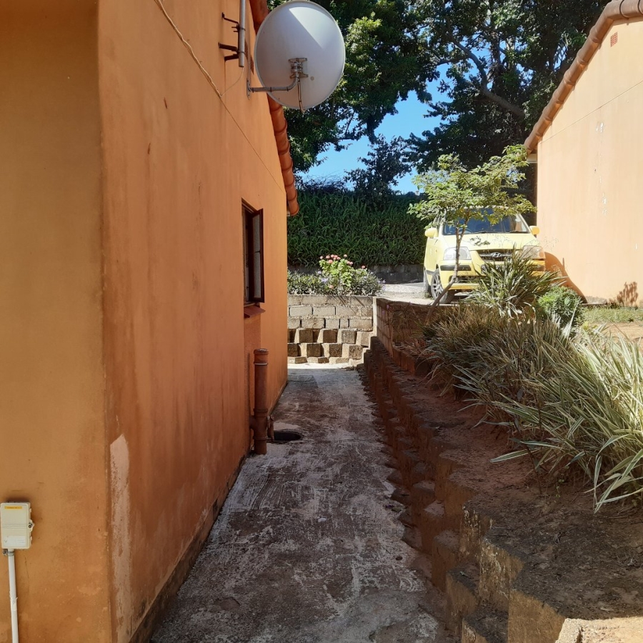 2 Bedroom Property for Sale in Oslo Beach KwaZulu-Natal