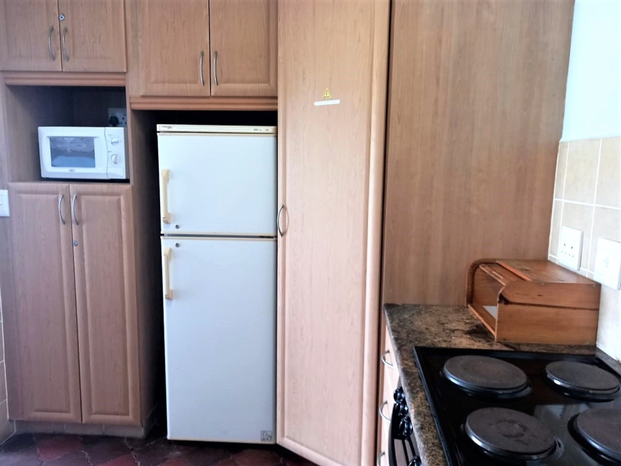 2 Bedroom Property for Sale in Uvongo KwaZulu-Natal