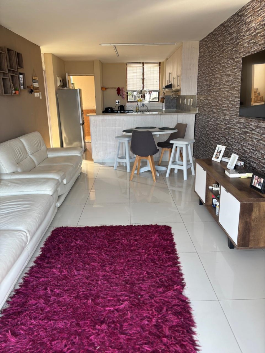 2 Bedroom Property for Sale in La Mercy KwaZulu-Natal