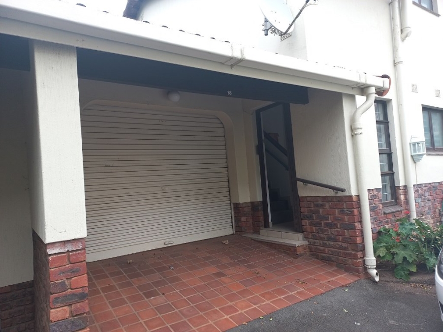 2 Bedroom Property for Sale in Umtentweni KwaZulu-Natal