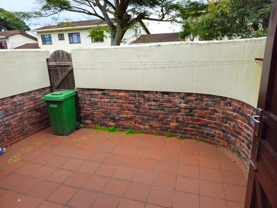 2 Bedroom Property for Sale in Umtentweni KwaZulu-Natal
