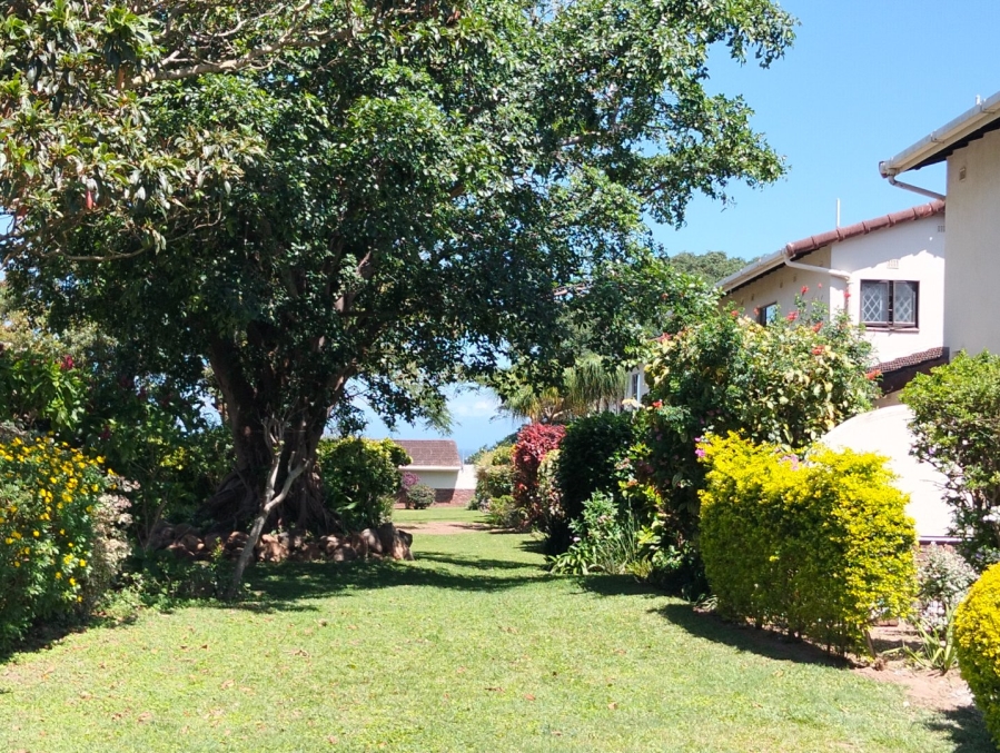 2 Bedroom Property for Sale in Umtentweni KwaZulu-Natal