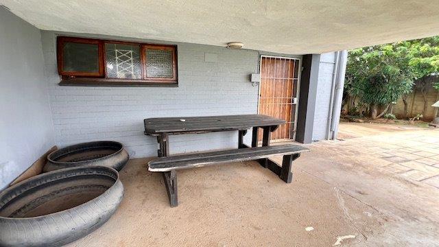 3 Bedroom Property for Sale in Uvongo KwaZulu-Natal