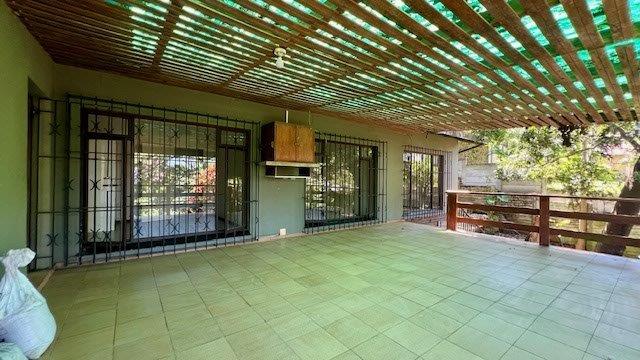 3 Bedroom Property for Sale in Uvongo KwaZulu-Natal