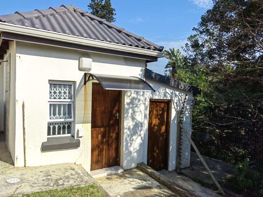 2 Bedroom Property for Sale in Umtentweni KwaZulu-Natal