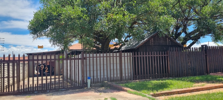  Bedroom Property for Sale in Newcastle KwaZulu-Natal