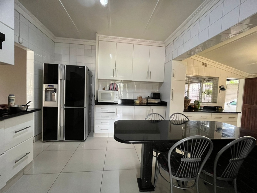 5 Bedroom Property for Sale in Newcastle KwaZulu-Natal