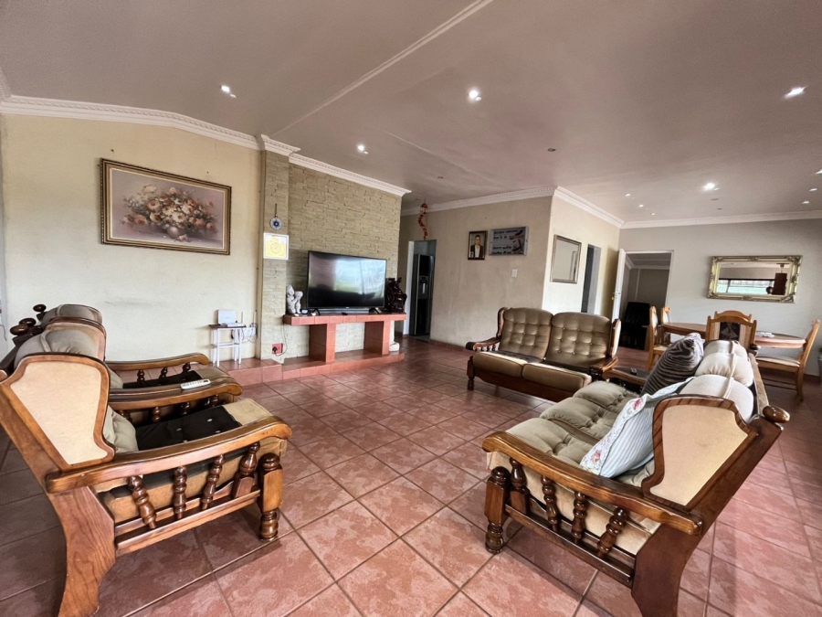 5 Bedroom Property for Sale in Newcastle KwaZulu-Natal