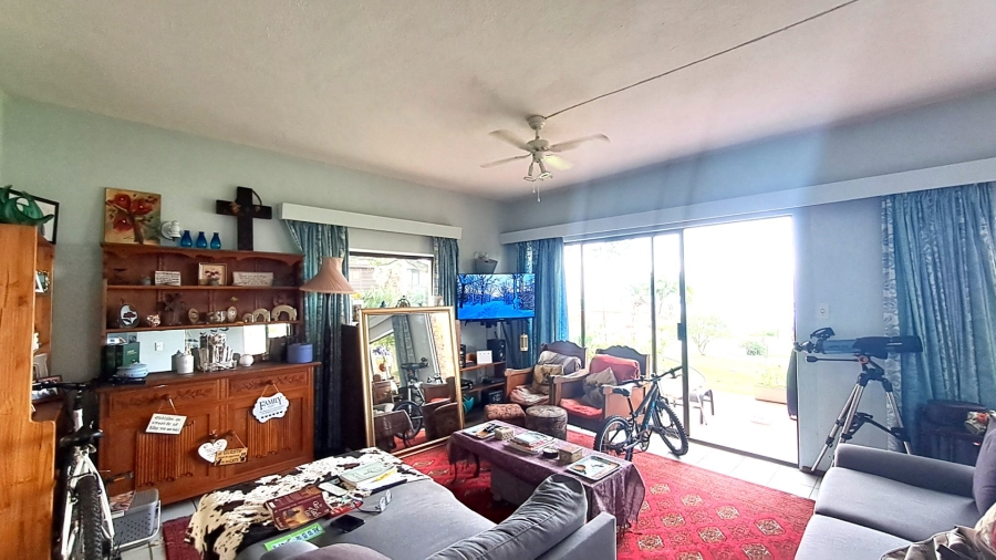 3 Bedroom Property for Sale in Port Edward KwaZulu-Natal