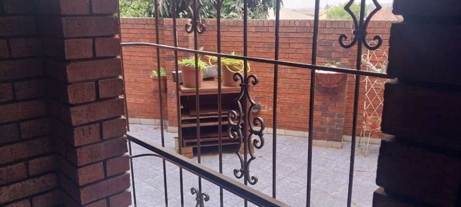 5 Bedroom Property for Sale in Raisethorpe KwaZulu-Natal