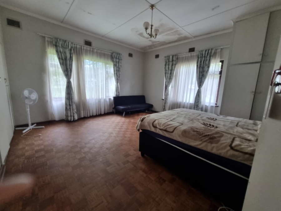 4 Bedroom Property for Sale in Anerley KwaZulu-Natal