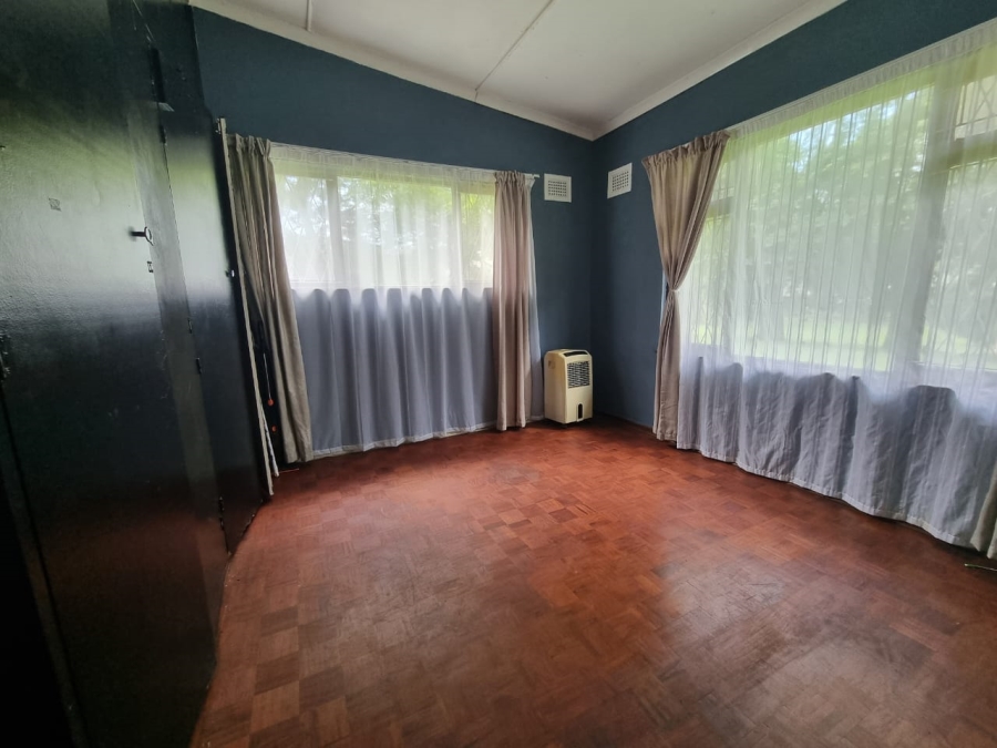 4 Bedroom Property for Sale in Anerley KwaZulu-Natal