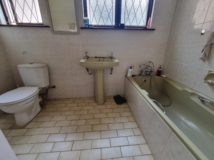 4 Bedroom Property for Sale in Anerley KwaZulu-Natal