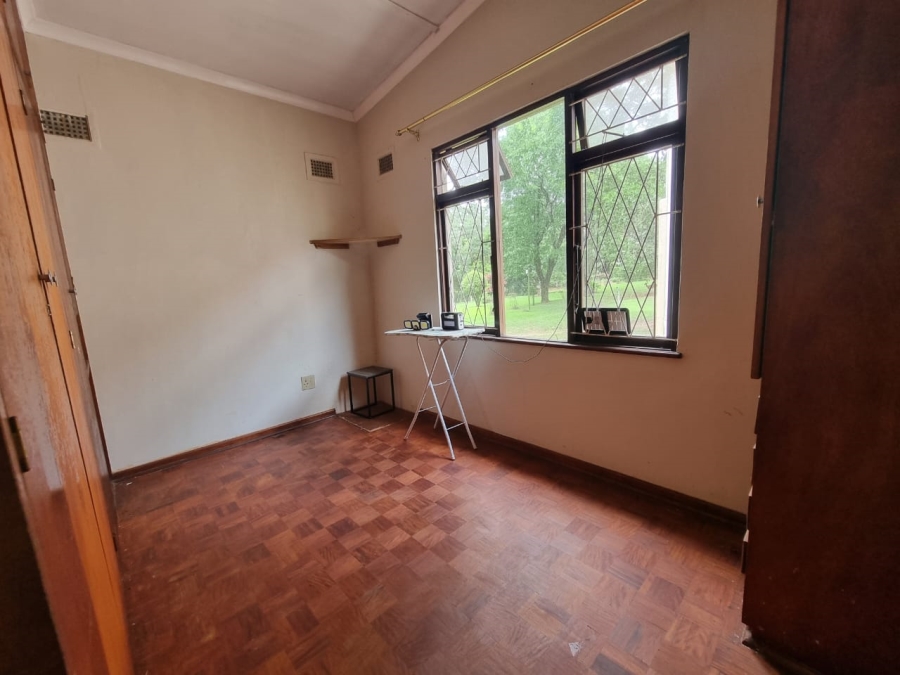 4 Bedroom Property for Sale in Anerley KwaZulu-Natal