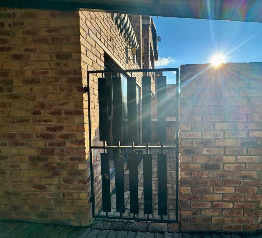 3 Bedroom Property for Sale in Huttenheights KwaZulu-Natal