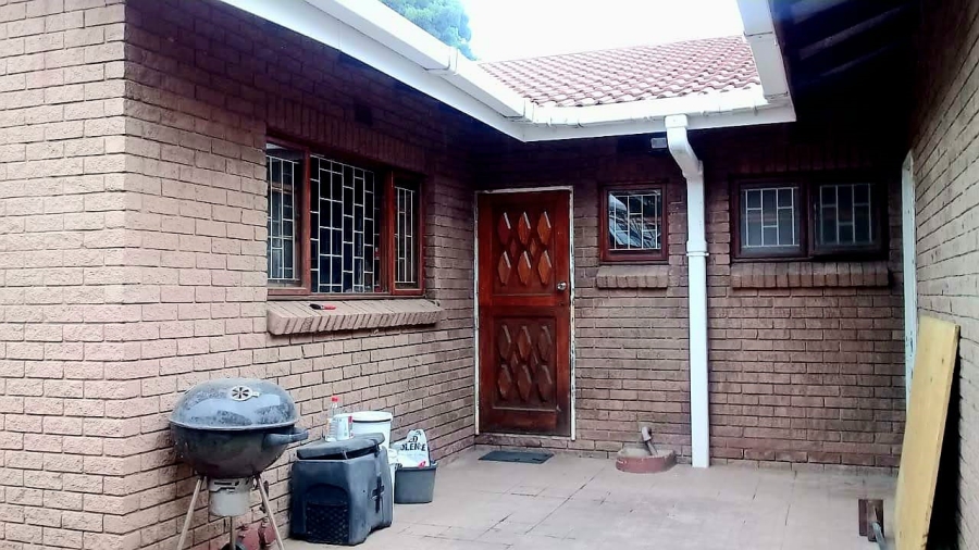 3 Bedroom Property for Sale in Mandeni KwaZulu-Natal