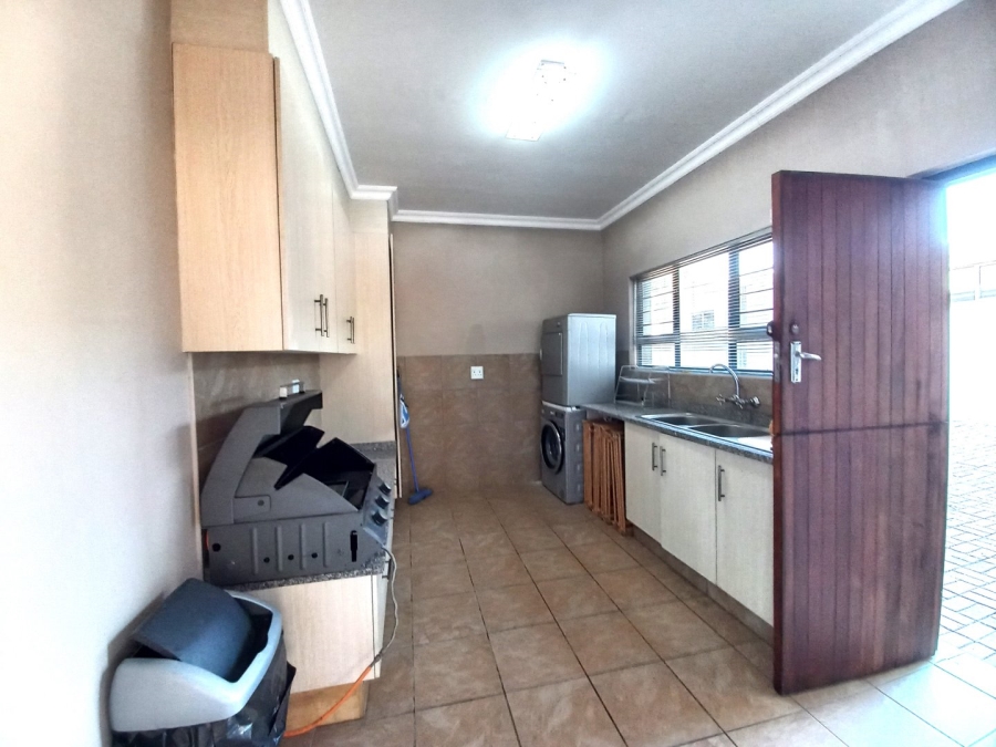 4 Bedroom Property for Sale in Southport KwaZulu-Natal