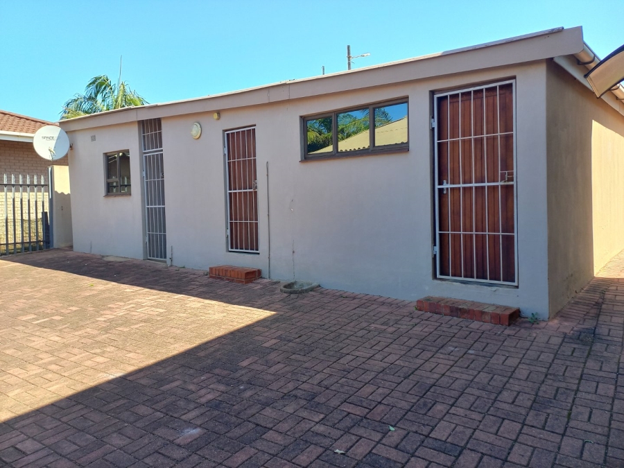 4 Bedroom Property for Sale in Southport KwaZulu-Natal