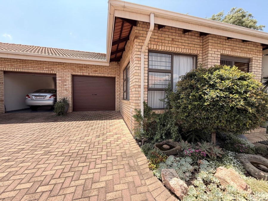 3 Bedroom Property for Sale in Sunnyridge KwaZulu-Natal