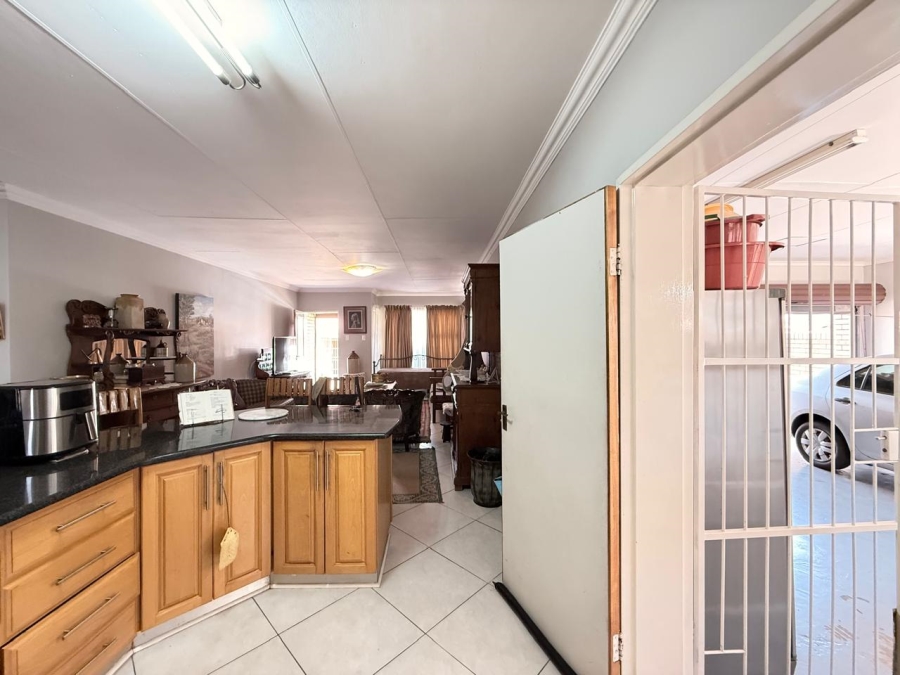 3 Bedroom Property for Sale in Sunnyridge KwaZulu-Natal