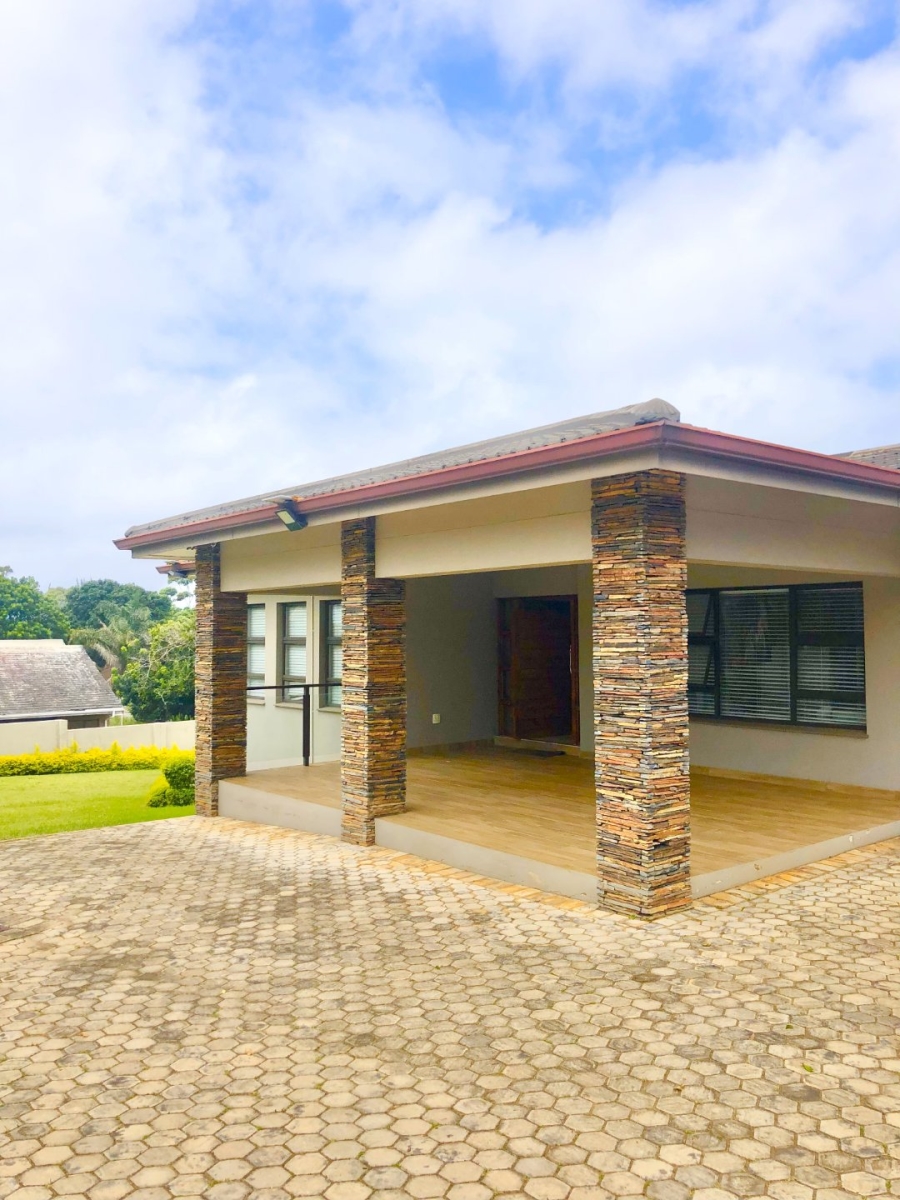 4 Bedroom Property for Sale in Umtentweni KwaZulu-Natal