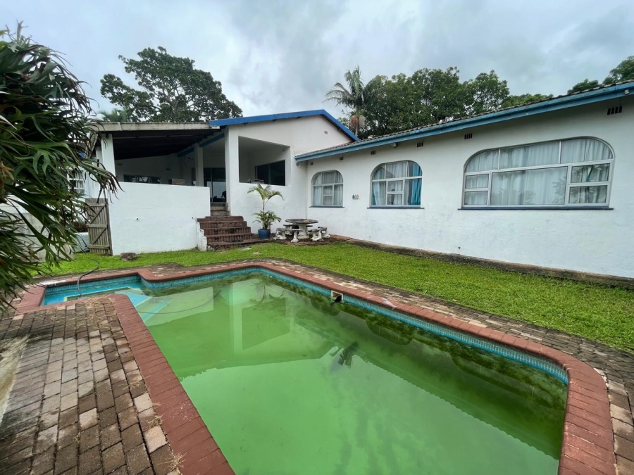 5 Bedroom Property for Sale in Leisure Bay KwaZulu-Natal