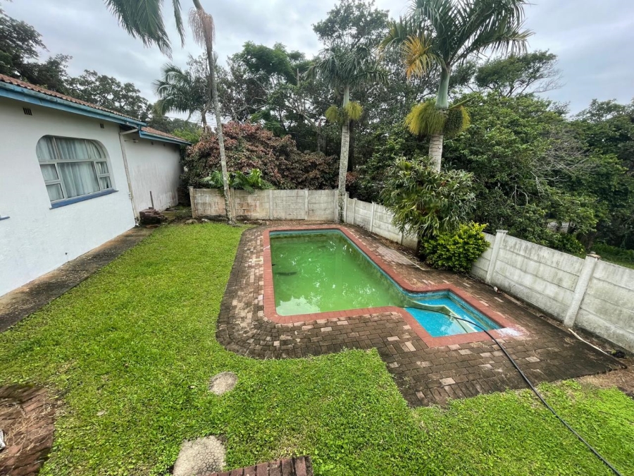 5 Bedroom Property for Sale in Leisure Bay KwaZulu-Natal