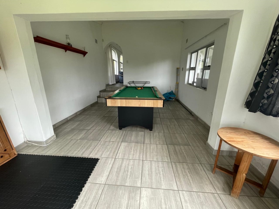 5 Bedroom Property for Sale in Leisure Bay KwaZulu-Natal