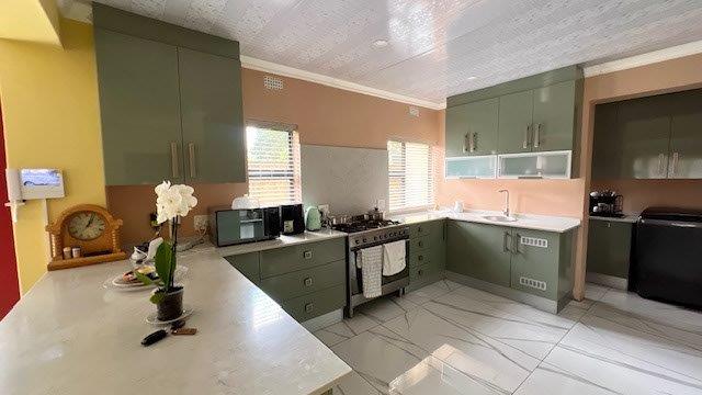 5 Bedroom Property for Sale in Margate KwaZulu-Natal